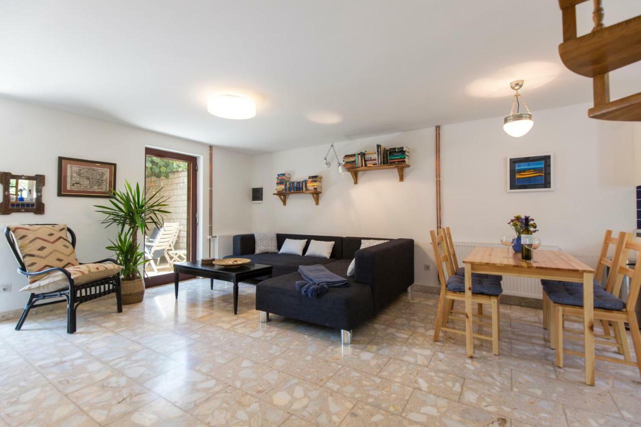 Casa Flora 3-Minutes' Walk From The Beach Novigrad Istria Exteriör bild
