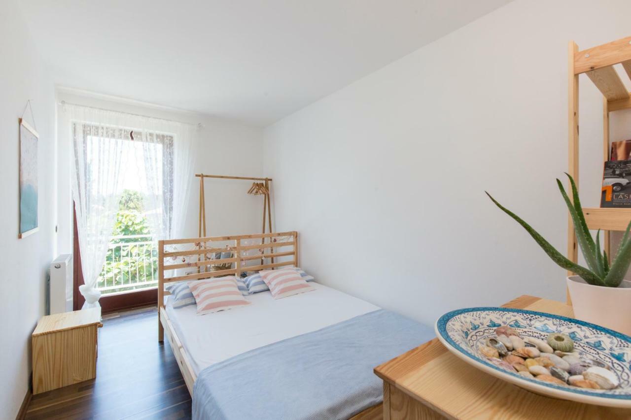 Casa Flora 3-Minutes' Walk From The Beach Novigrad Istria Exteriör bild